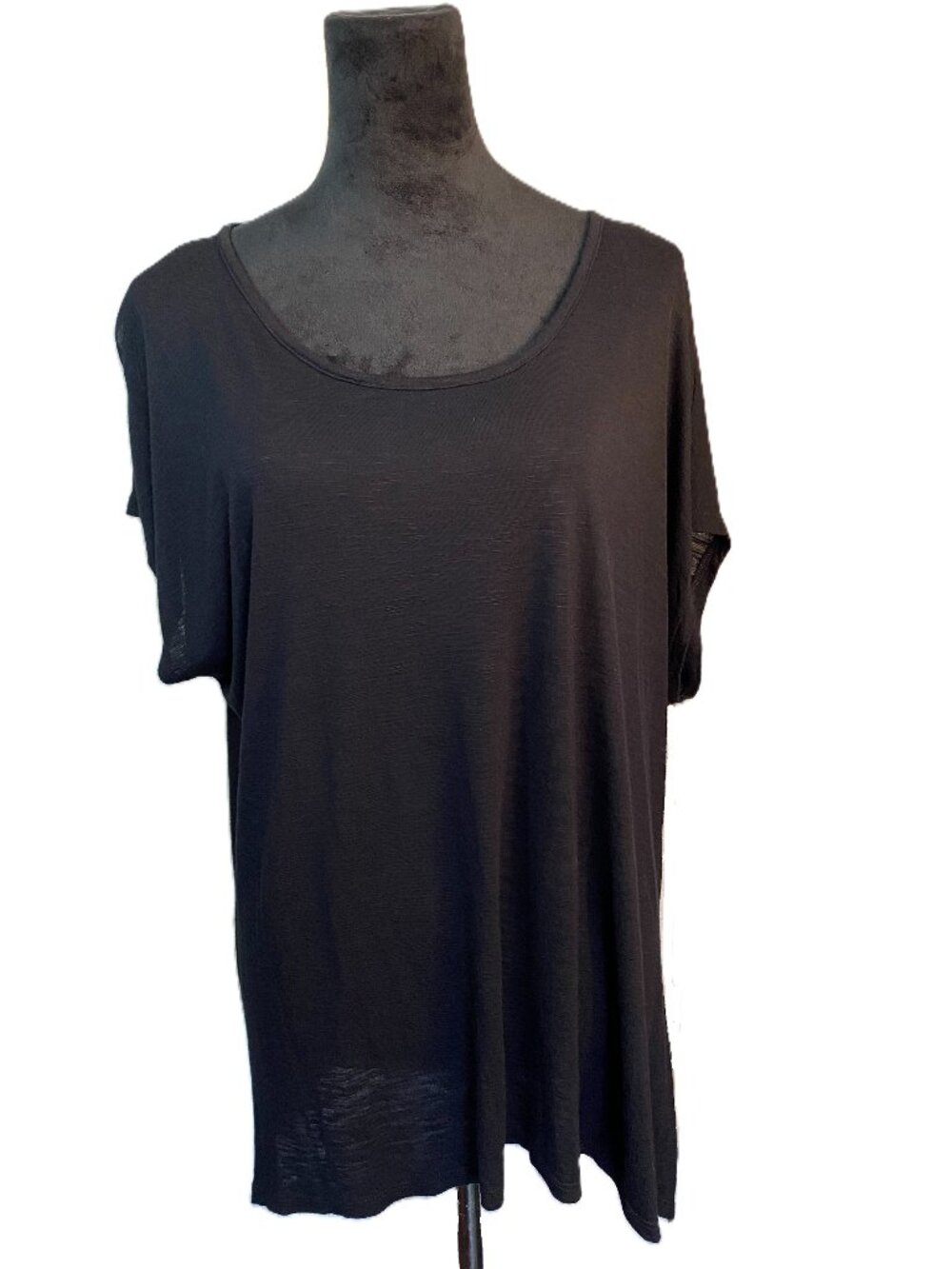 Lane Bryant SZ 18/20 Black Rayon Hi/Lo Sheer Top With Back Crochet Detail